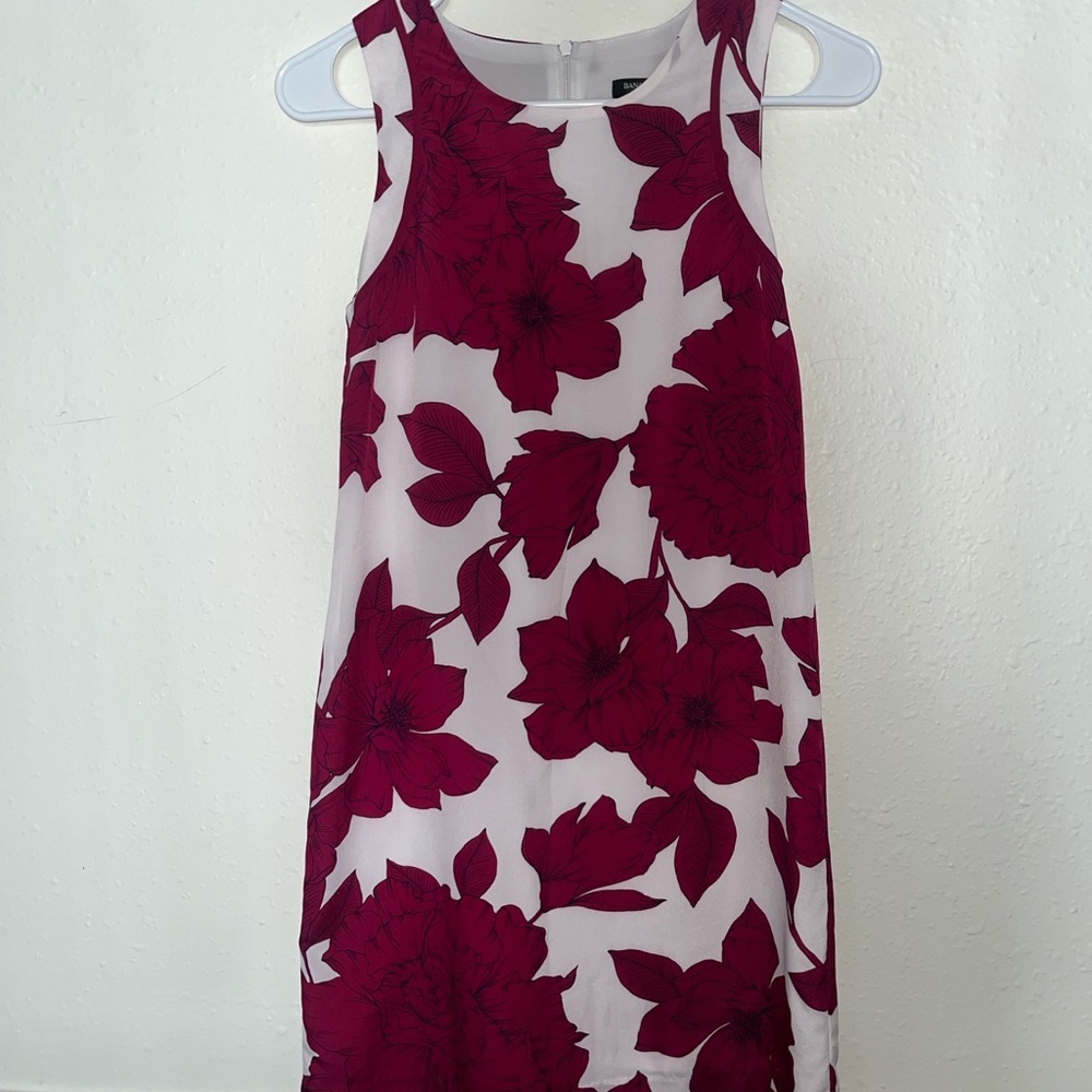 Banana Republic Red and White Floral Dress